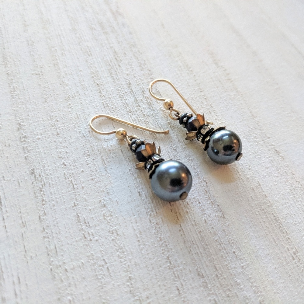 Julz Jewelry Vintage Australia Crystal Earrings